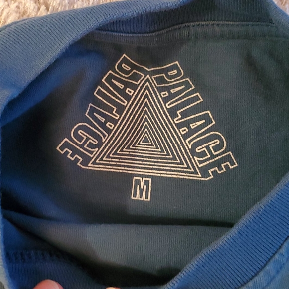 Palace t-shirt (size M) - Picture 3 of 3